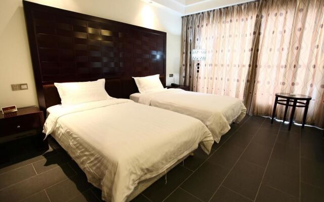 Yading Shanhui Holiday Hotel - Huizhou