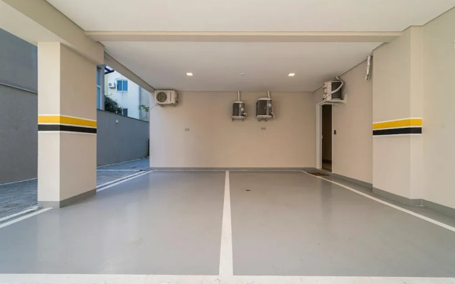 864A Apartamento 2 Suítes Bombinhas SC