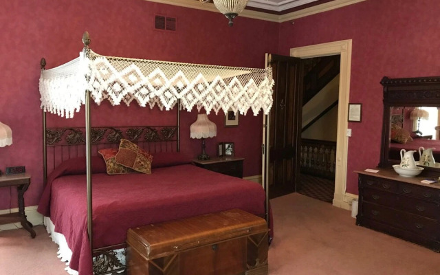 Batcheller Mansion Inn