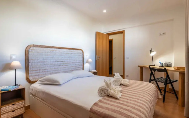 Montechoro Sea View 3 Bedroom Apartment