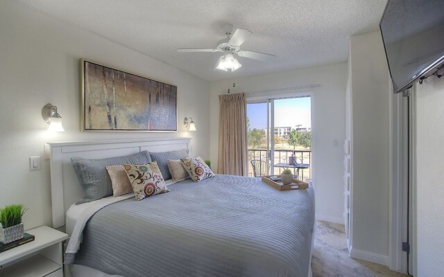 Park Suites at 237 - One Bedroom Apartment