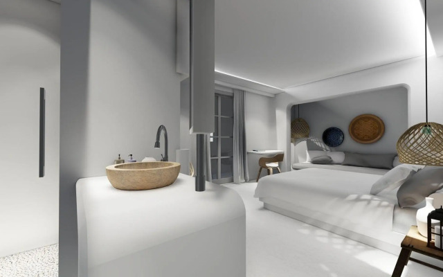 Zefi Hotel & Suites