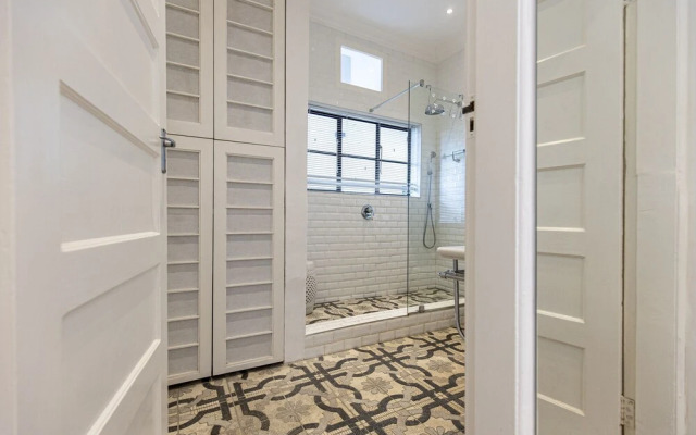 Clifton YOLO Spaces – Clifton Sea View Apartments