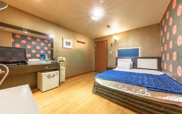 Daejeon Yucheon Sherobyul