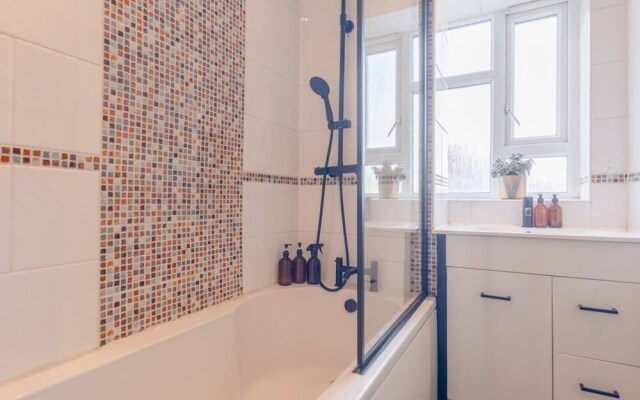 Modern 2 Bedroom Flat in Hoxton