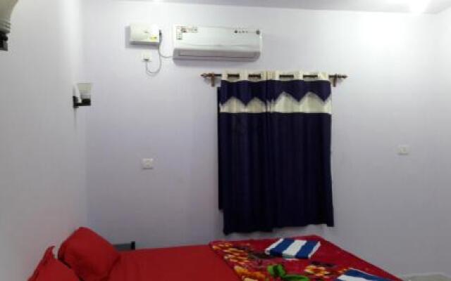 Savitri Guest House