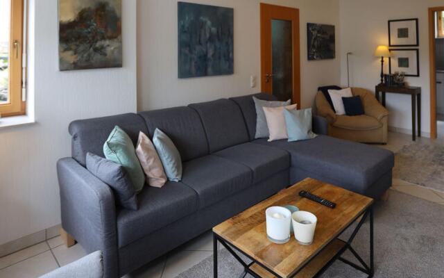 Pretty holiday apartment with an idyllic garden in Daun
