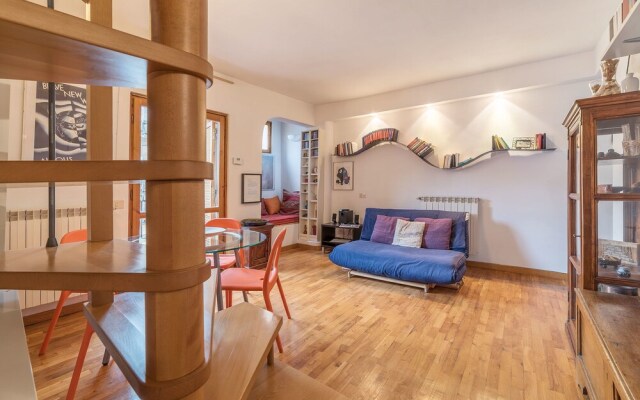 Boschetto Peaceful Apartment in Rione Monti