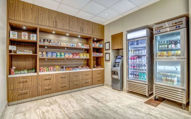 Embassy Suites by Hilton Memphis East Germantown Area