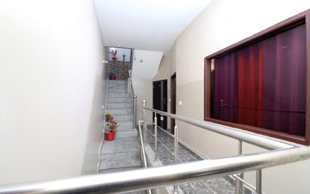 Hotel Piyush By OYO Rooms
