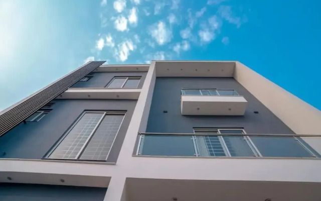Medallion Suites