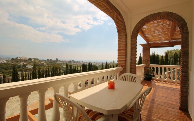 1055 Villa Cerrillo