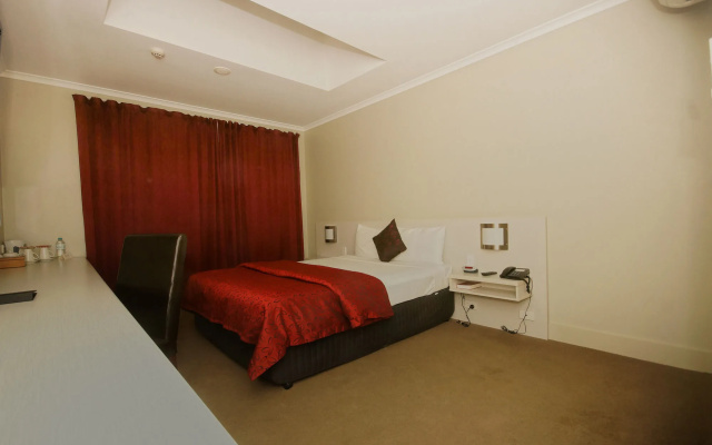 Isa Hotel