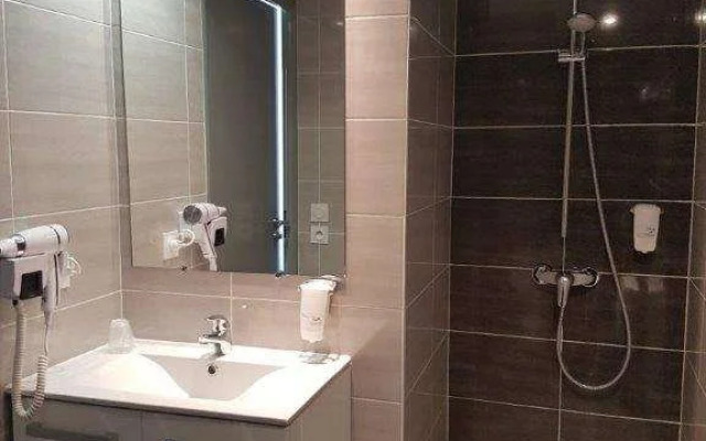 Chateau Les Bruyeres