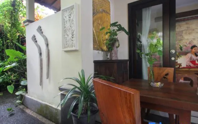 Sari Gong Guest House, A Trishula Collection
