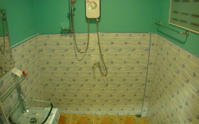 Baan Aowthai Homestay Ko Kood