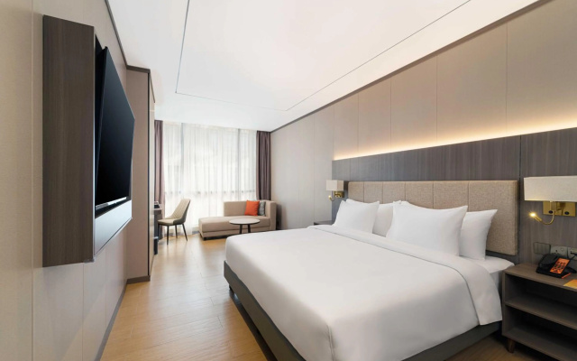 Harris Hotel & Suites Nagoya Batam – Guest Rooms – Batam
