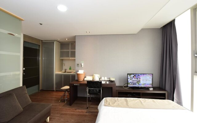 Brown Suites Hotel Sinchon Central