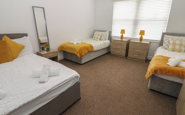 Curwen Apartment