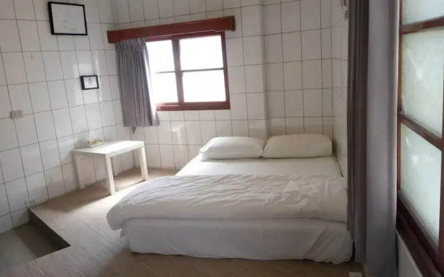 The Lane - Hostel