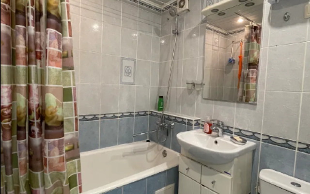 Апартаменты на проспекте Октября 126/6