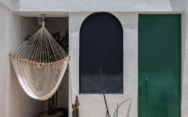 HOLT - Villa Noria - La Casa del Barro Verde