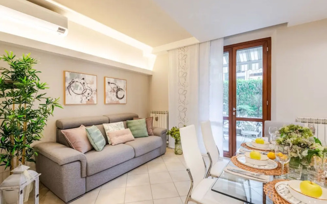 Casa Ambra in Lucca With 1 Bedrooms and 1 Bathrooms