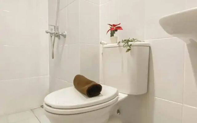 Standard Look Studio At Patraland Urbano Apartment