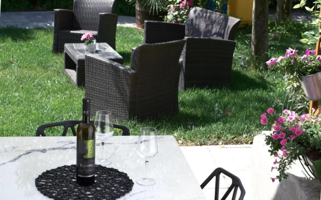 Wine Garden Holiday Home