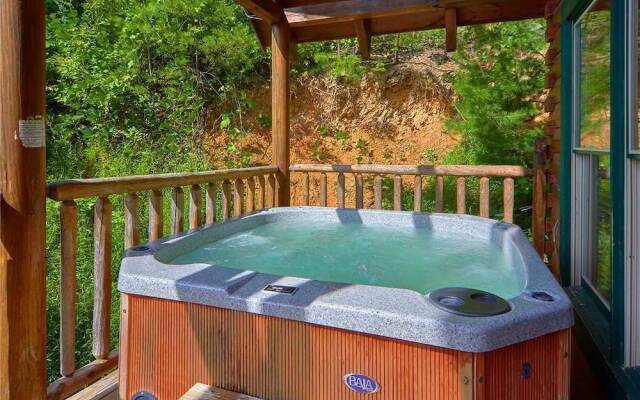 Close to Heaven - Two Bedroom Cabin