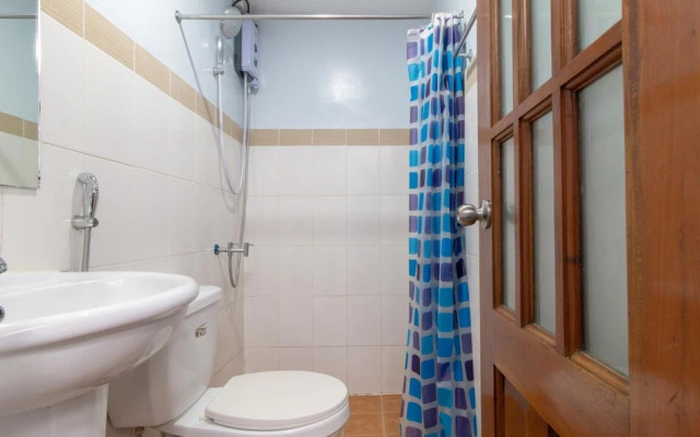 OYO 128 d'Builders Rooms Phase 2