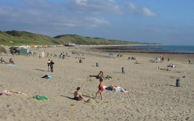 Wifi and Golden Beaches; Home