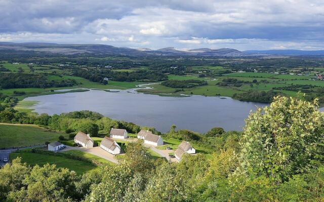 Corofin Lake Cottage No 4