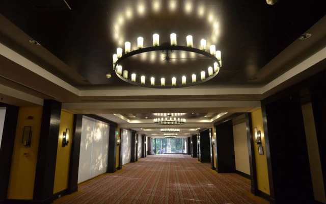 Quest Plus Conference Center, Clark