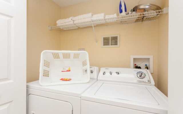 Vista Cay - 8001 Coolbreeze Dr #118