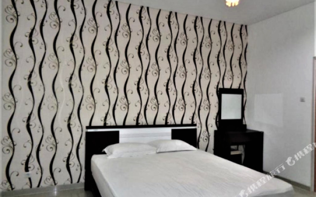Crystal Guesthouse