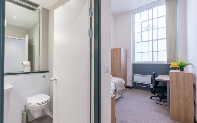 JOIVY Meadows Park En-Suite Rooms