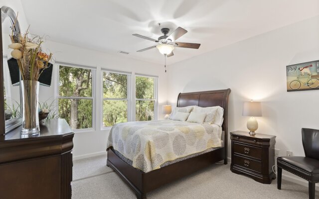 7102 Treetops