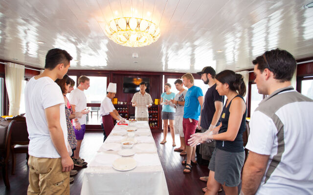 Halong Phoenix Cruiser