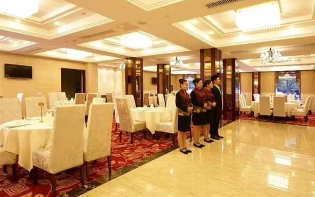 Jinjiang Metropolo Hotel (Zhoushan City shenjiamen)