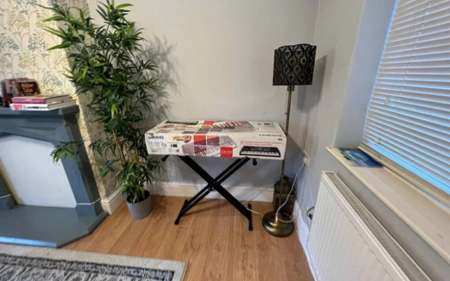 Cosy 2-bed House in Hucknall, Nottingham
