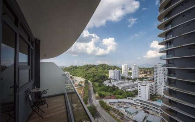 Arte S 3 Bedrooms Condo