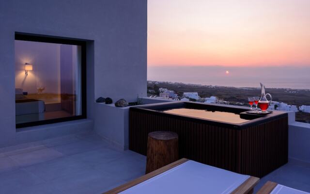 Ryolithos Suites