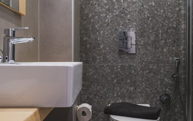 Central Apartment 1 near Old Town & Bus Station