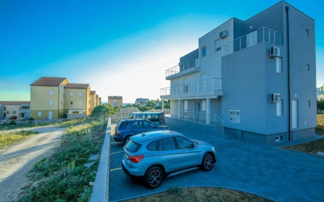 Charming Apartment in Novalja near Zrče Beach