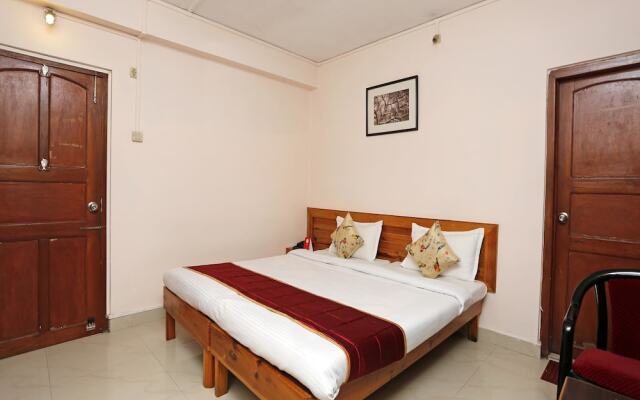 OYO 4740 White Orchid