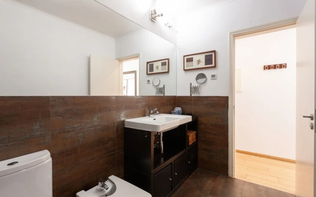 Liberty Penthouse Three-Bedroom Apartment - by LU Holidays