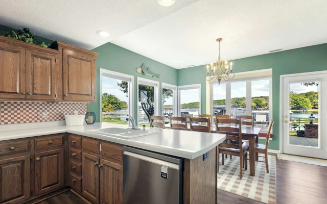 Gentle Slopes Retreat Fit For 12!