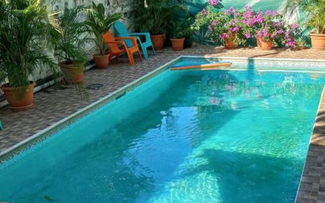 Kali Guest House