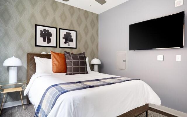 Sonder — Luna Apartments